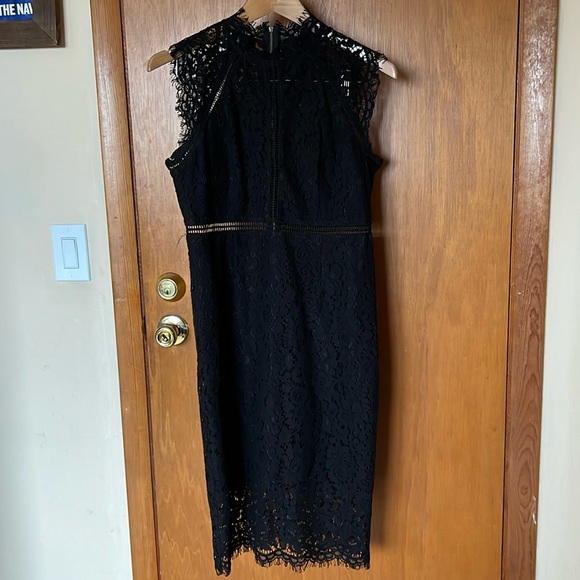 Bardot Lace Mid-Length Dress - Picture 3 of 5